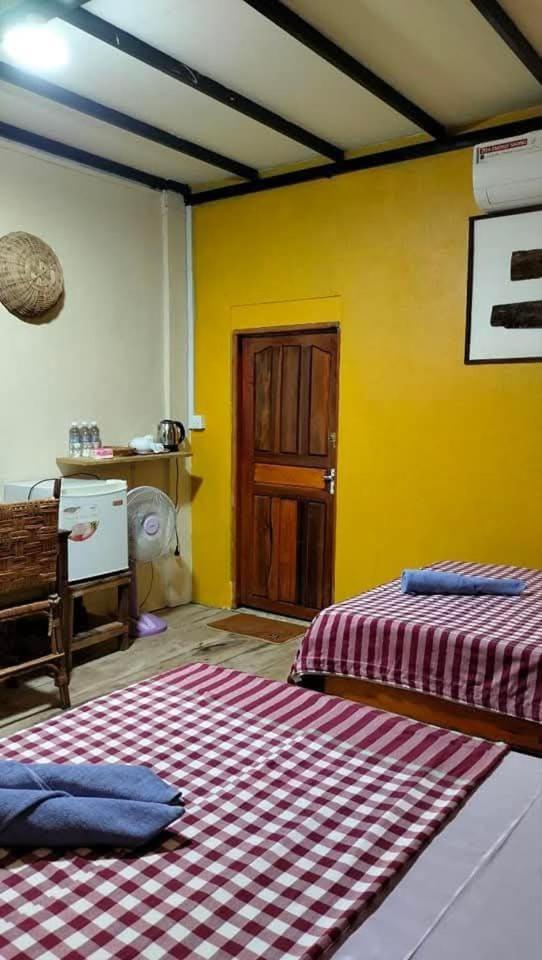 Fish Island Bungalows Kampot Exterior foto