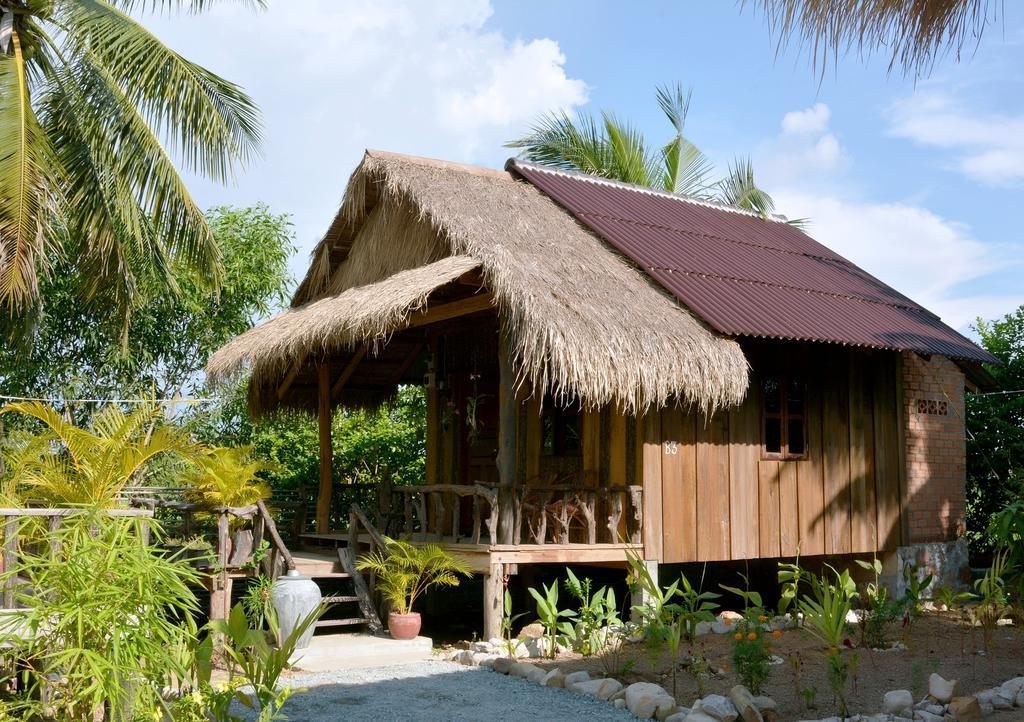 Fish Island Bungalows Kampot Exterior foto